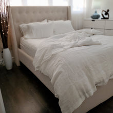 Load image into Gallery viewer, Queen Sheet Set White (4 pieces)