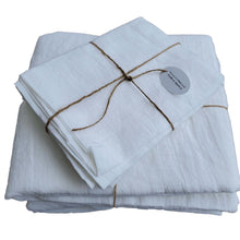 Load image into Gallery viewer, Queen Sheet Set White (4 pieces)