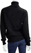 Load image into Gallery viewer, cuddle up in Cashmere