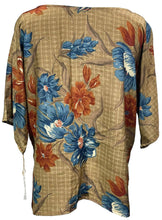 Load image into Gallery viewer, Amelia Pure Silk Side Slit Top: