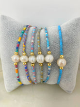 Load image into Gallery viewer, Seed Beads Pearl Bracelet 