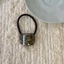 Load image into Gallery viewer, Minimalist Resin Hair Tie – Everyday Chic: 1