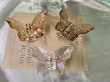 Load image into Gallery viewer, Butterfly Hair Clips, White