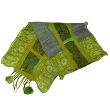Load image into Gallery viewer, Green Felt and Sari Scarf