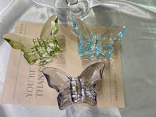 Load image into Gallery viewer, Butterfly Hair Clips, White