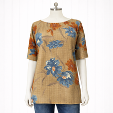 Load image into Gallery viewer, Amelia Pure Silk Side Slit Top, One Size