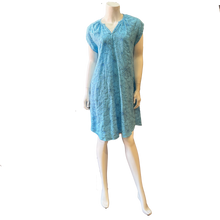 Load image into Gallery viewer, Lidia Henley Dress