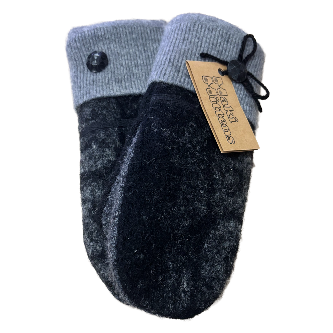 Maki Mittens 2508