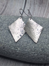 Load image into Gallery viewer, Curved Hammered Diamond-Shaped Statement Earrings