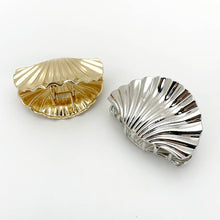 Load image into Gallery viewer, Large Shell-Shaped Metal Hair Claw Clips,- 9.5cm, Gold
