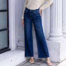 Load image into Gallery viewer, Karla Jeans: Dark Wash