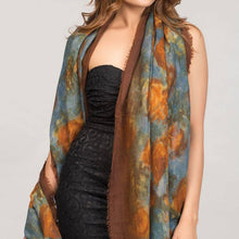 Load image into Gallery viewer, Reena Fine Wool Shawl
