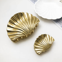 Load image into Gallery viewer, Large Shell-Shaped Metal Hair Claw Clips,- 9.5cm, Gold