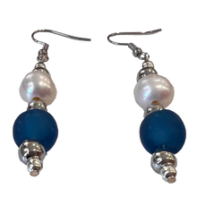 Load image into Gallery viewer, Fresh Water Pearl Drop Earring